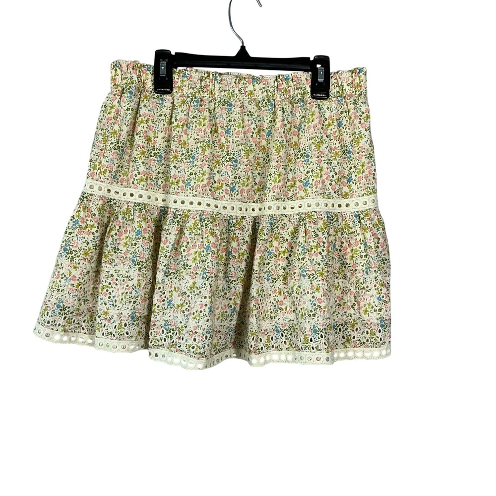 Jennifer Grace Floral Tiered Mini Skirt Cream Eyelet Lace Trim Elastic Waist M